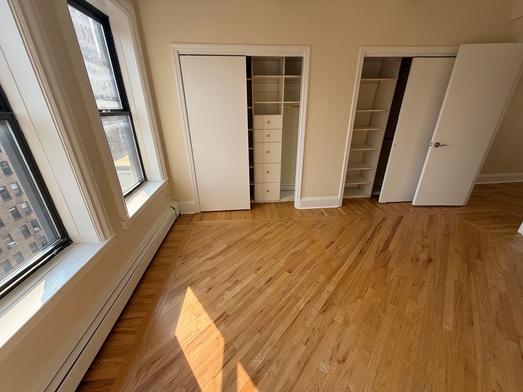 147 West 79th Street - Photo 4