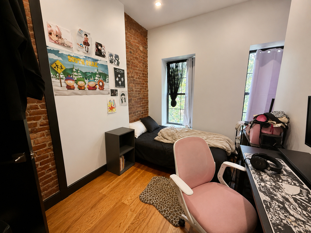 754 Putnam Avenue - Photo 9