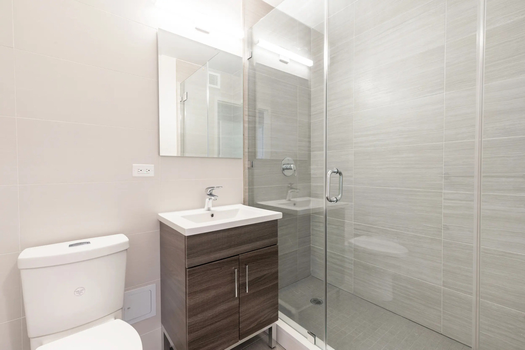 235 West 48th Street - Photo 4