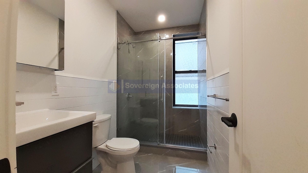 186 Claremont Avenue - Photo 4