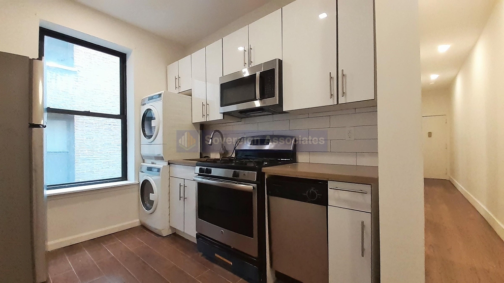 186 Claremont Avenue - Photo 0