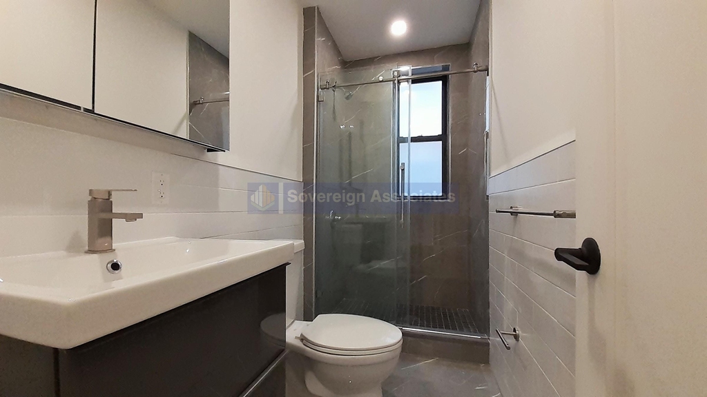 186 Claremont Avenue - Photo 6