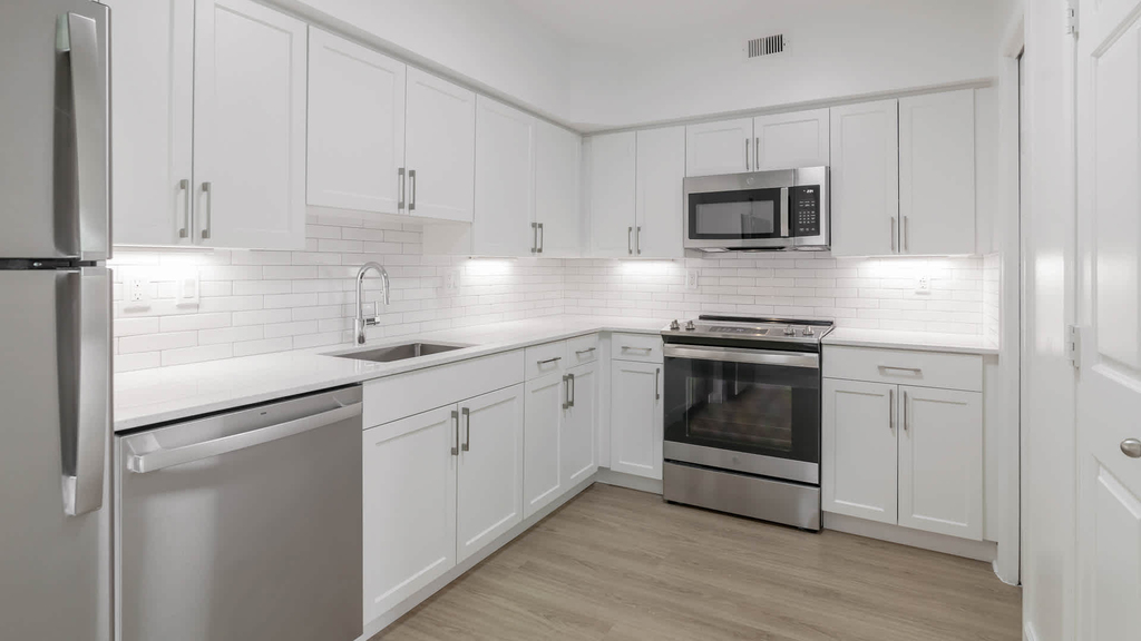 1501 Crystal Dr. - Photo 56