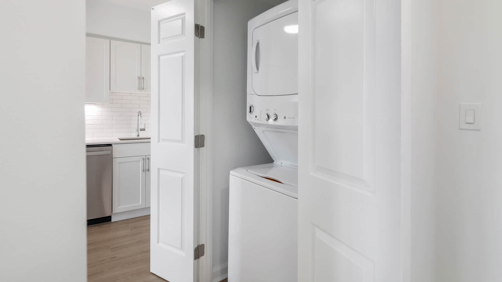 1501 Crystal Dr. - Photo 45