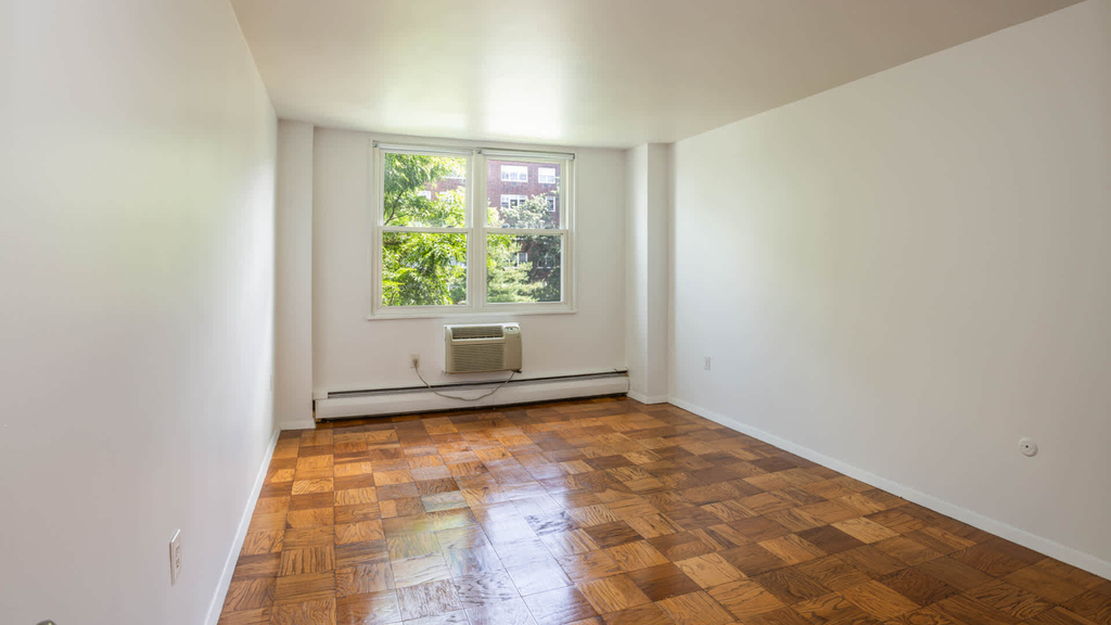 205 Walden St - Photo 5