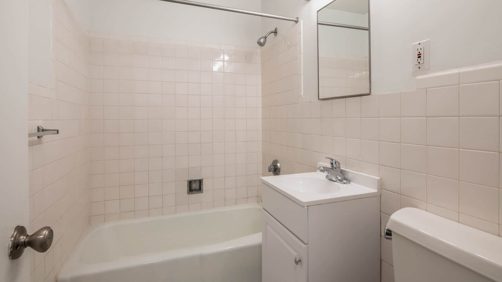 205 Walden St - Photo 3