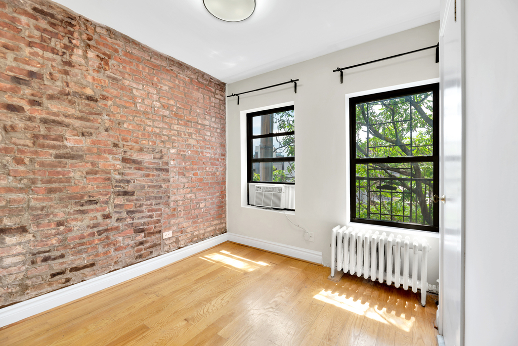 Christopher Street - Photo 2