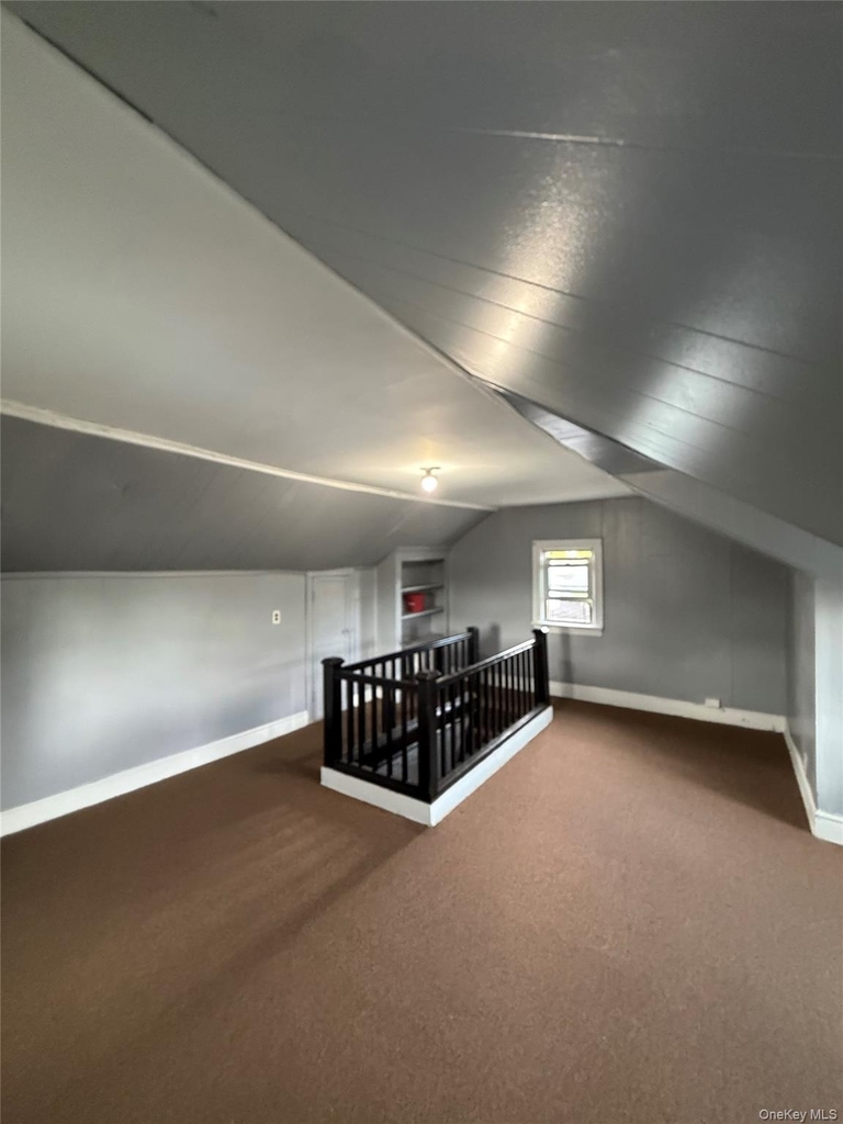 18640 Murdock Avenue - Photo 8
