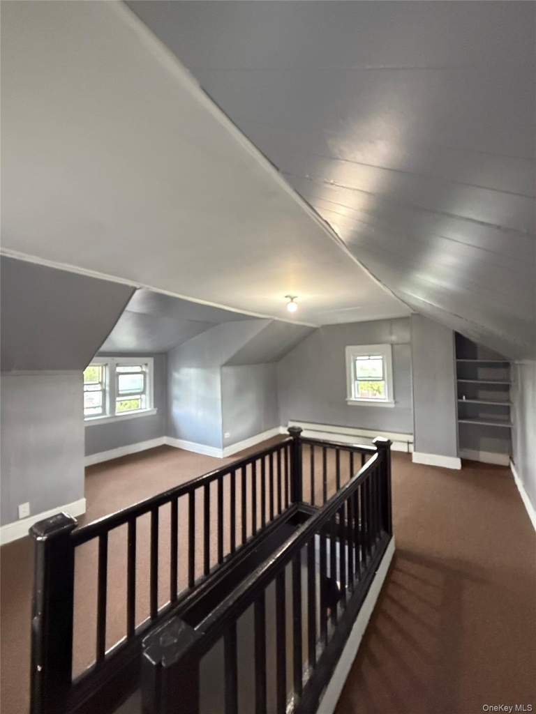 18640 Murdock Avenue - Photo 3