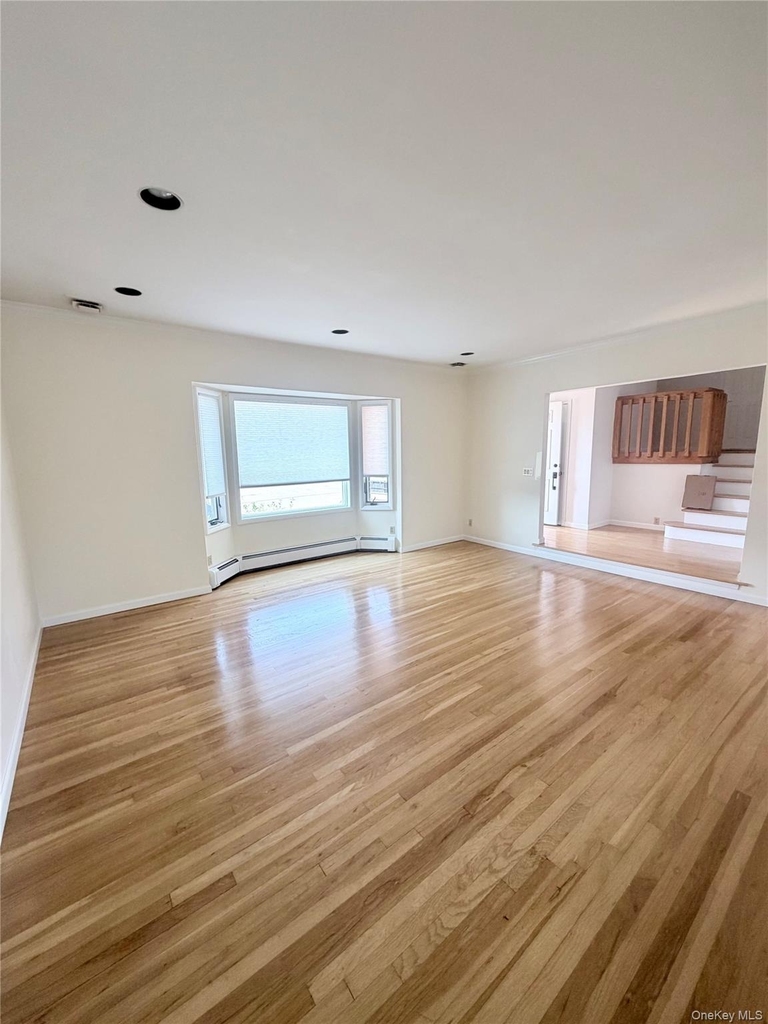 821 Channel Road - Photo 3