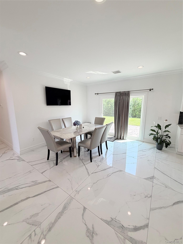 16 Eden Lane - Photo 2
