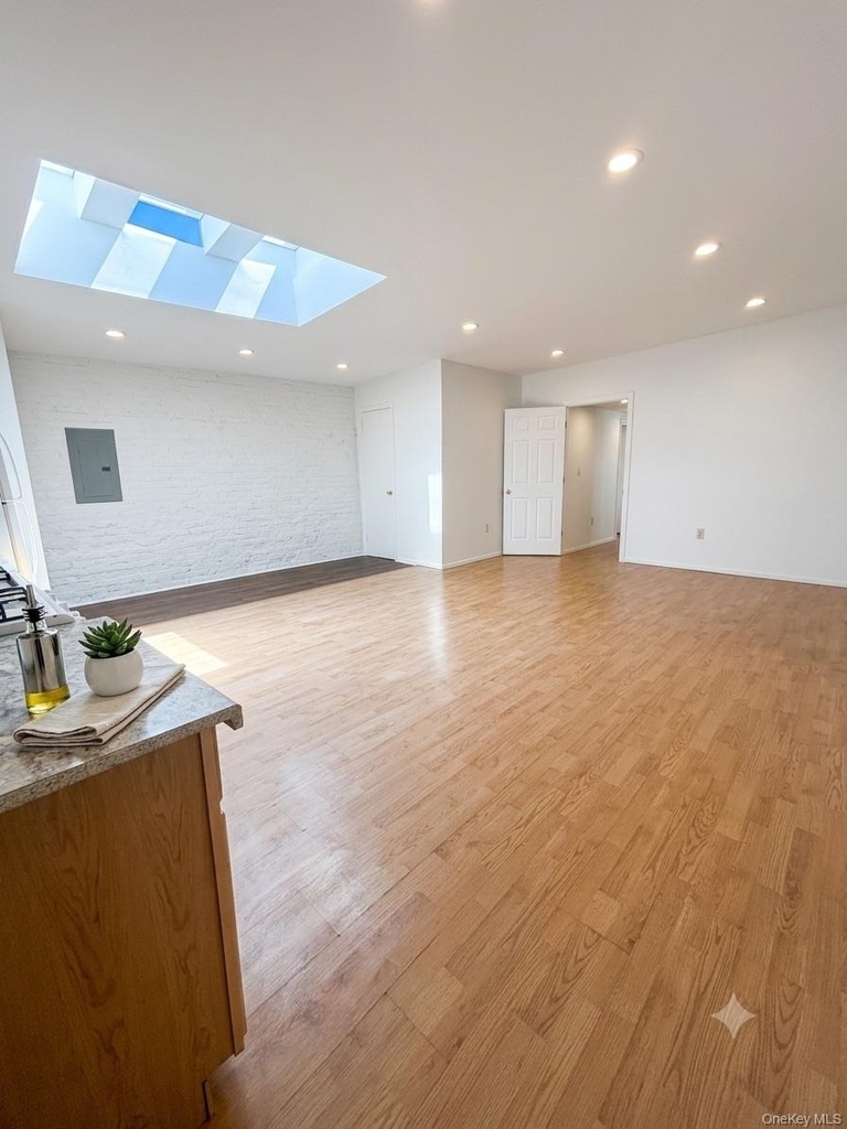 313 Main Street - Photo 7