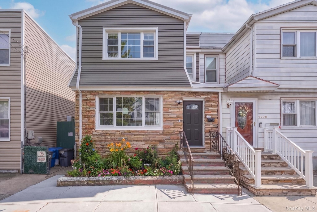 9210 104th Street - Photo 0