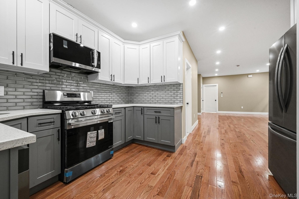 9210 104th Street - Photo 3