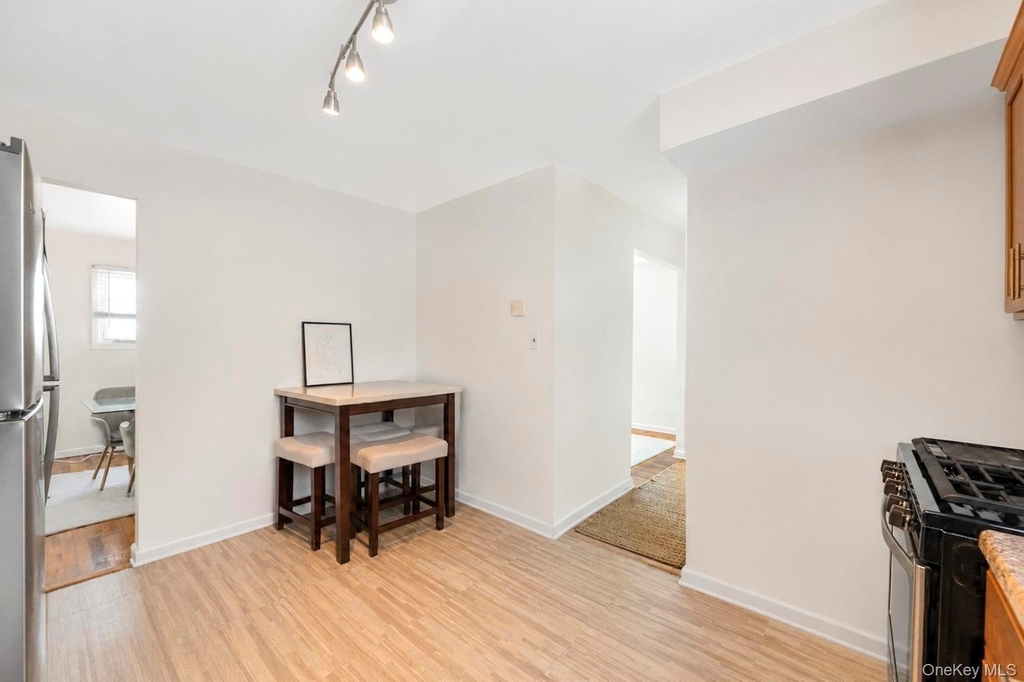 5 Tyler Avenue - Photo 9
