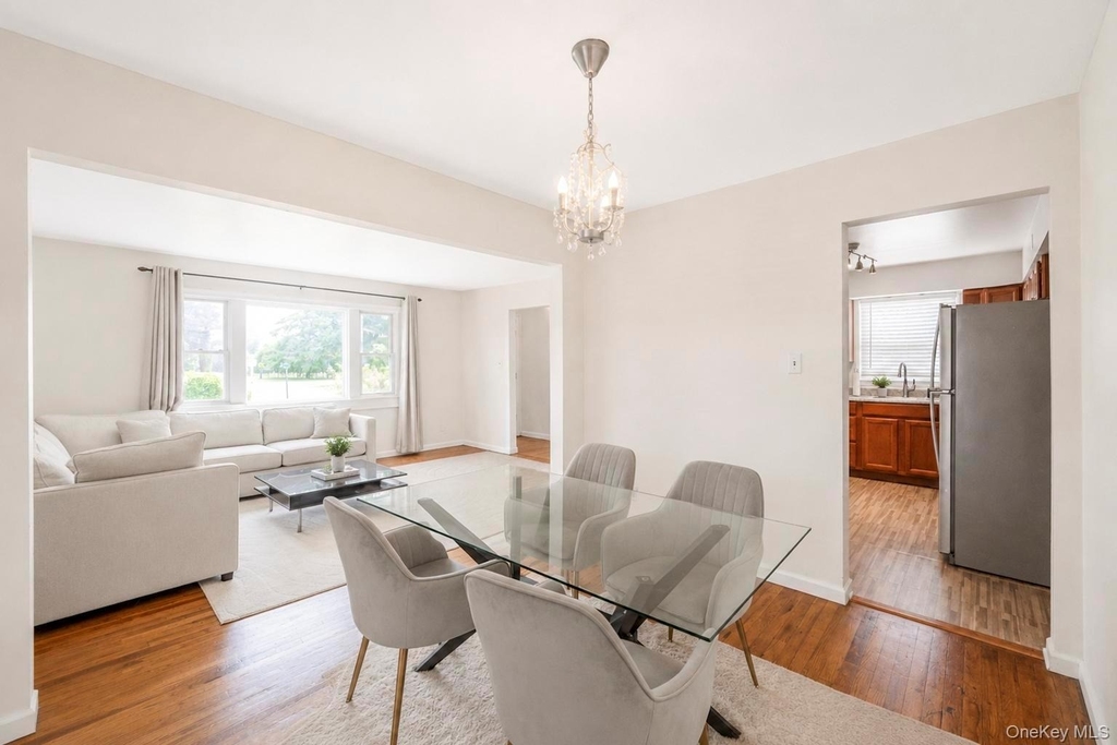 5 Tyler Avenue - Photo 8