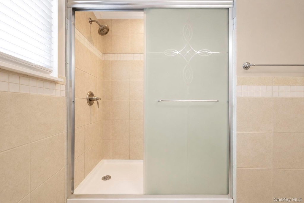5 Tyler Avenue - Photo 18