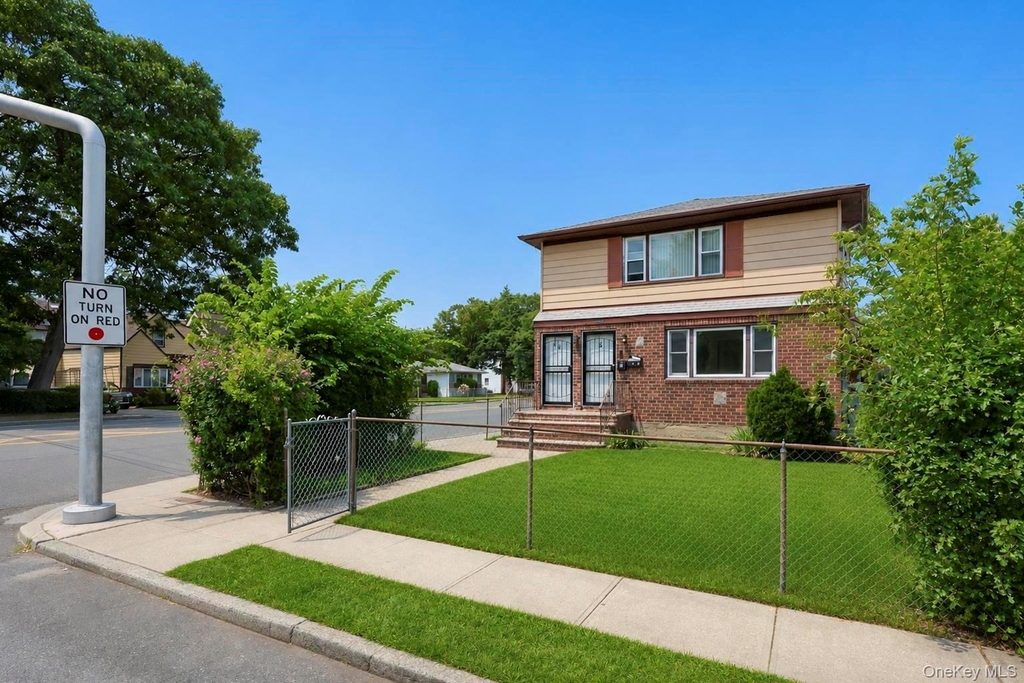 5 Tyler Avenue - Photo 2