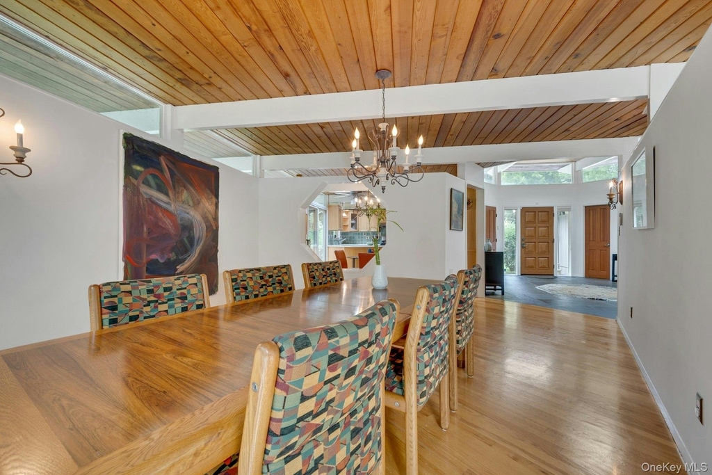 107 Holly Place - Photo 10