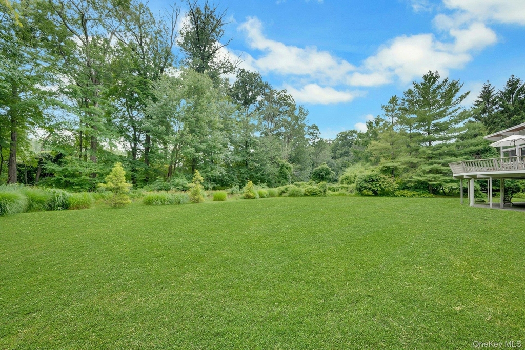 107 Holly Place - Photo 32