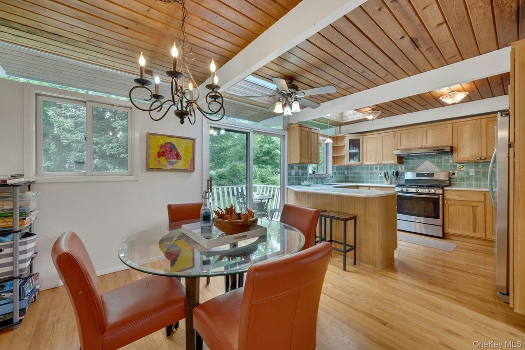 107 Holly Place - Photo 12