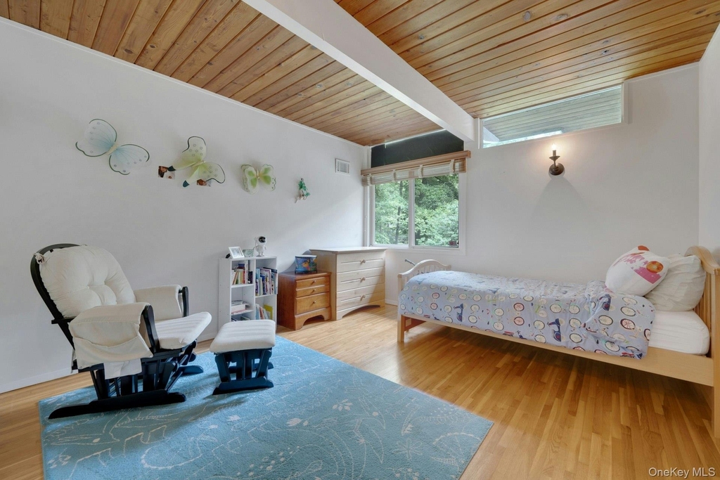 107 Holly Place - Photo 19