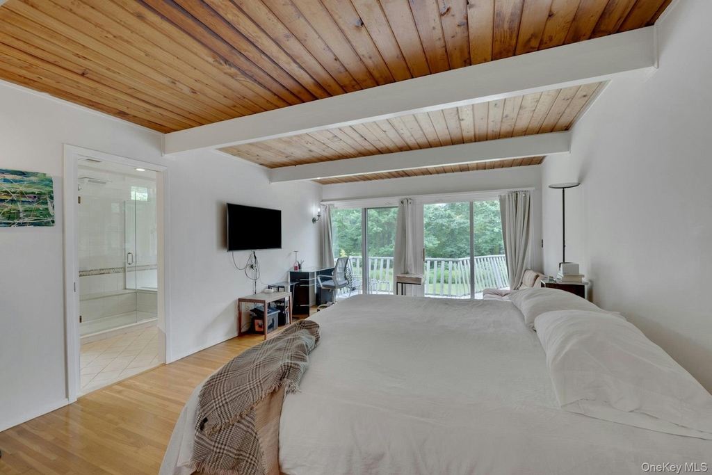 107 Holly Place - Photo 15