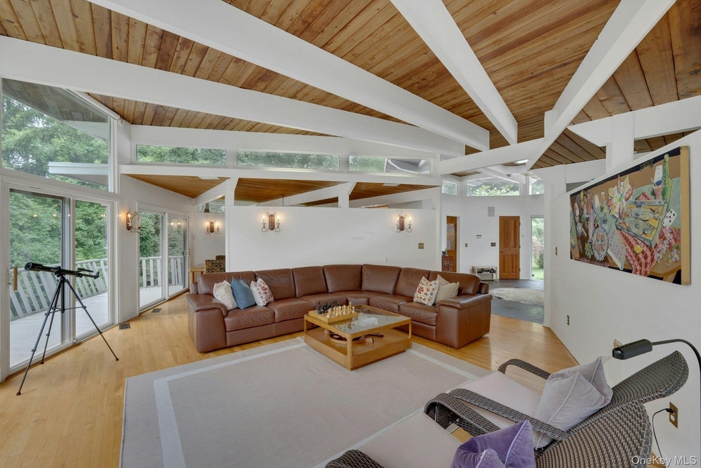 107 Holly Place - Photo 6