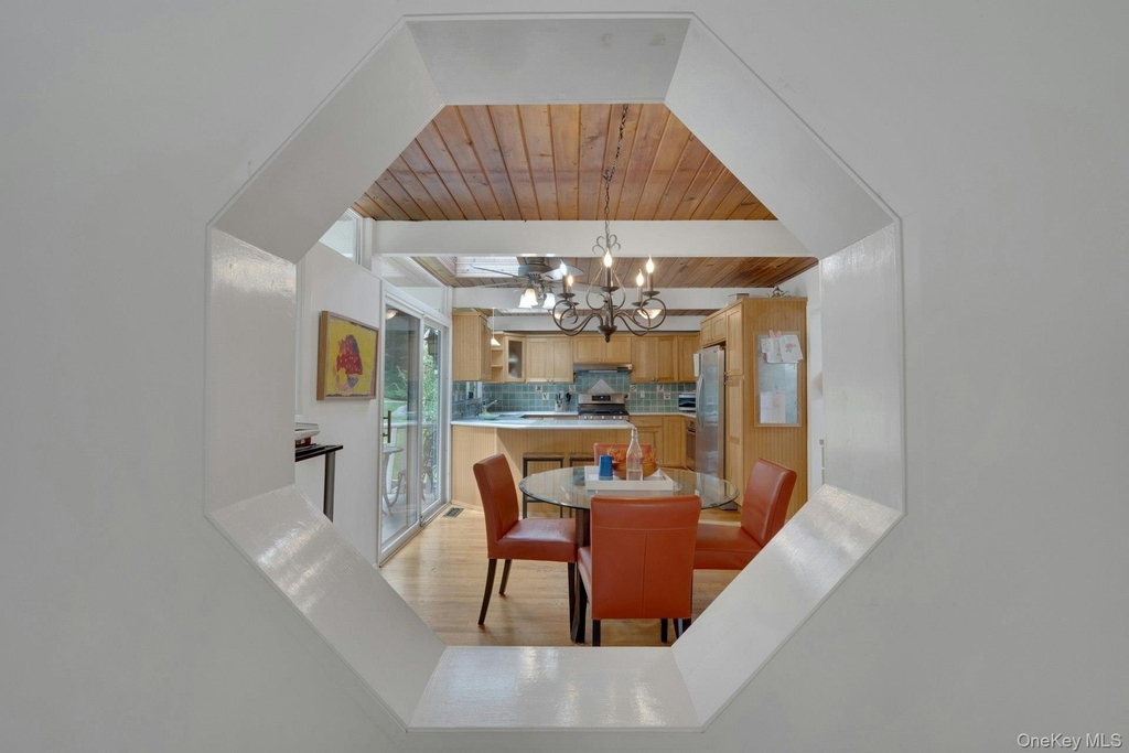107 Holly Place - Photo 11