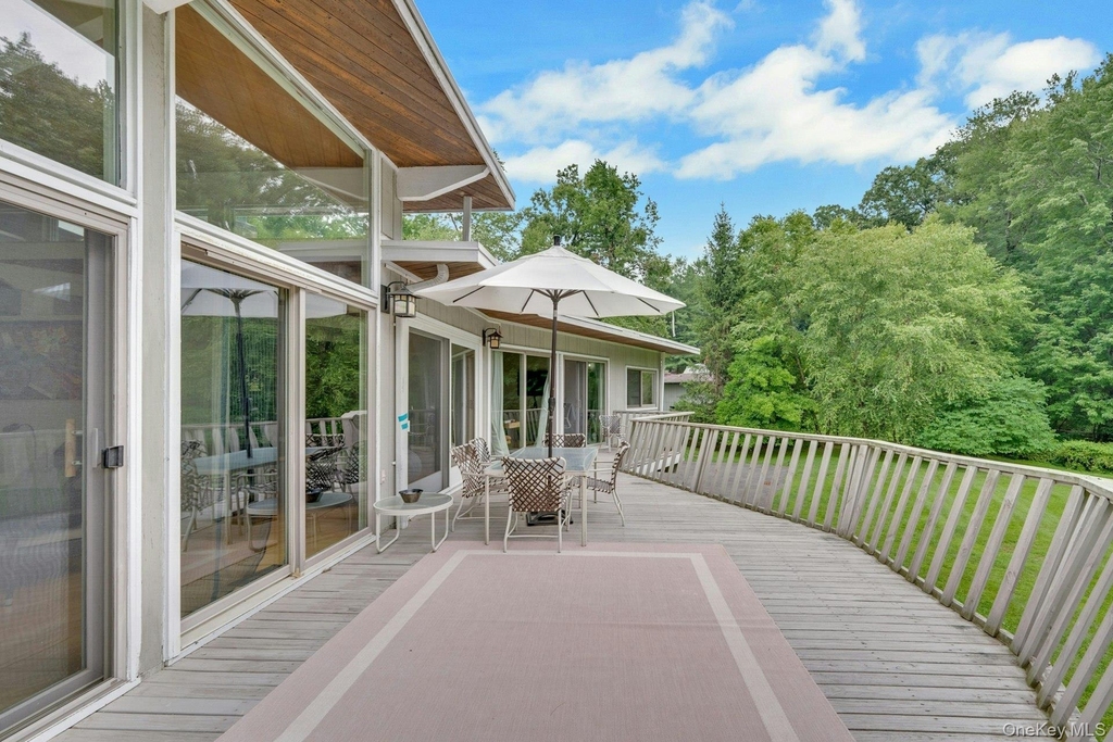 107 Holly Place - Photo 25