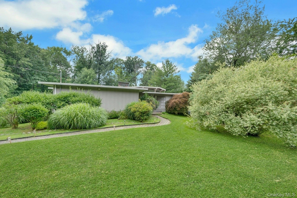 107 Holly Place - Photo 35