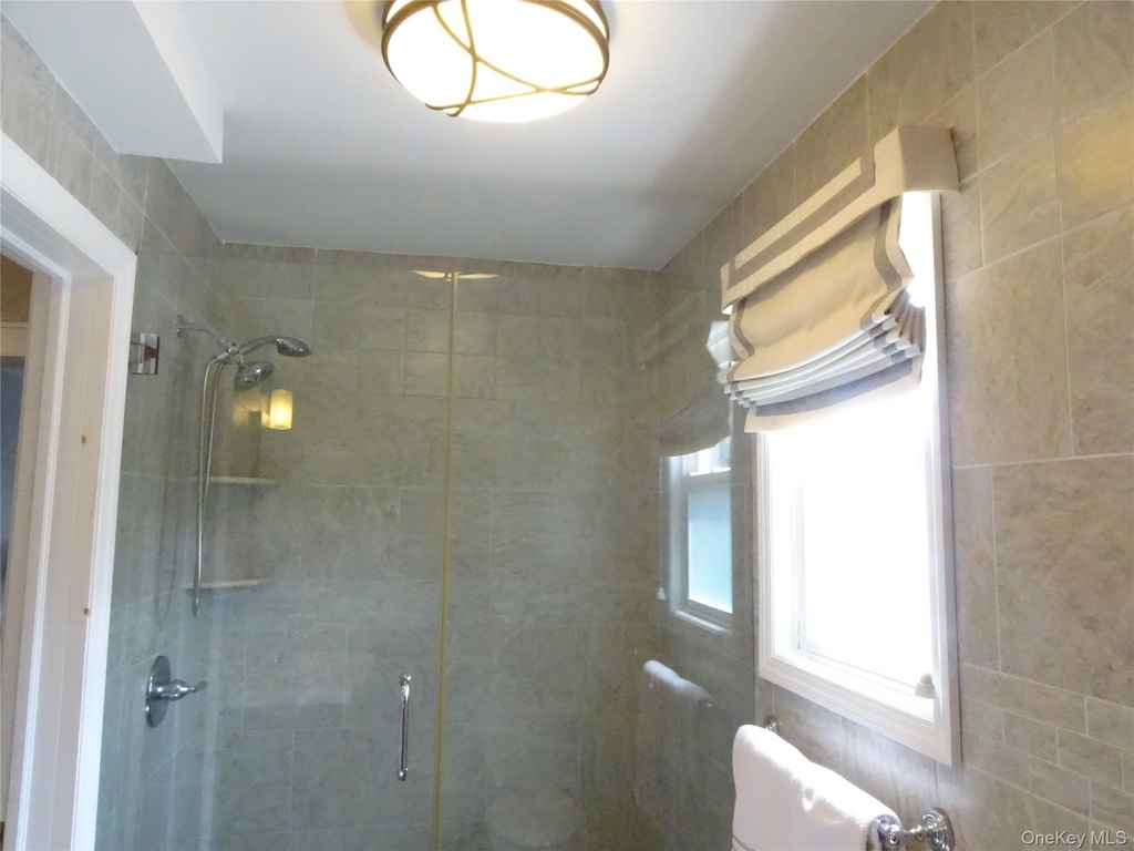 221 Grand Avenue - Photo 35