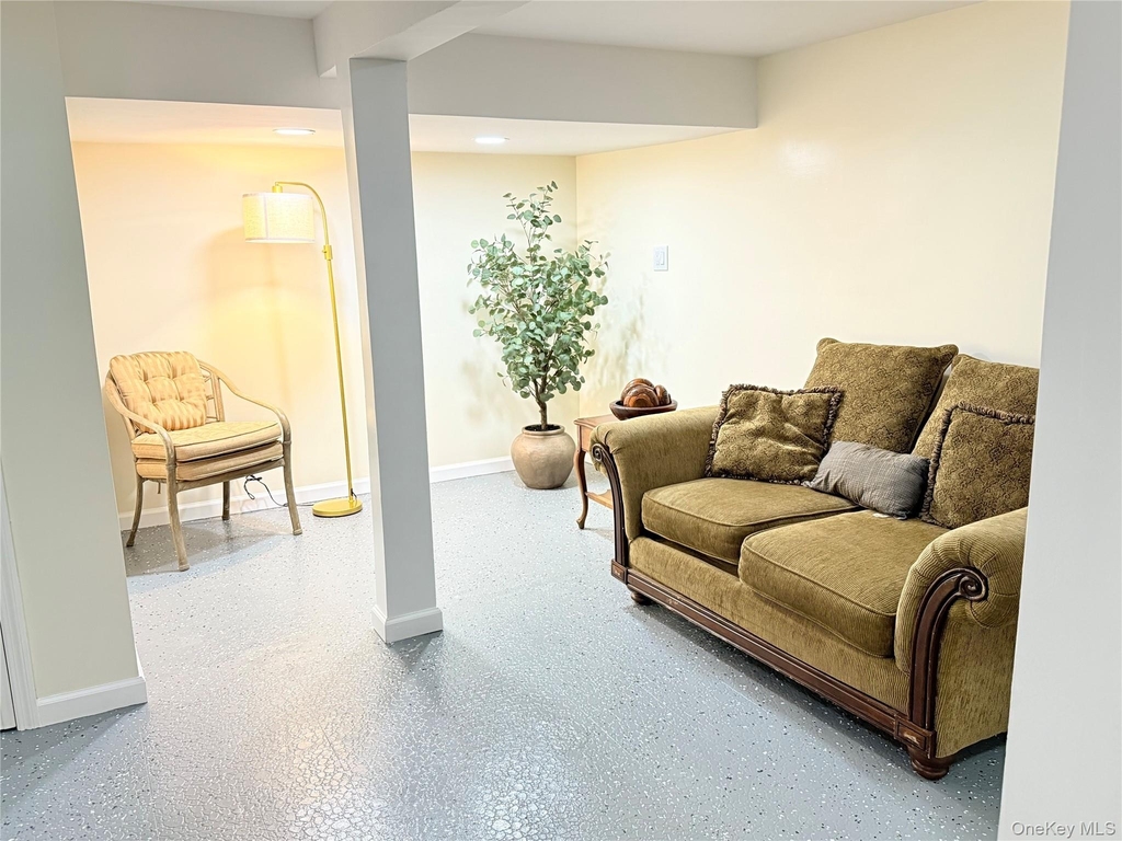221 Grand Avenue - Photo 41