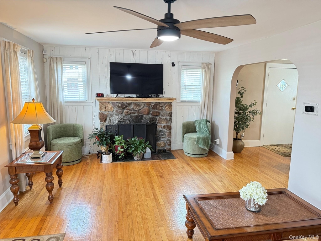 221 Grand Avenue - Photo 20