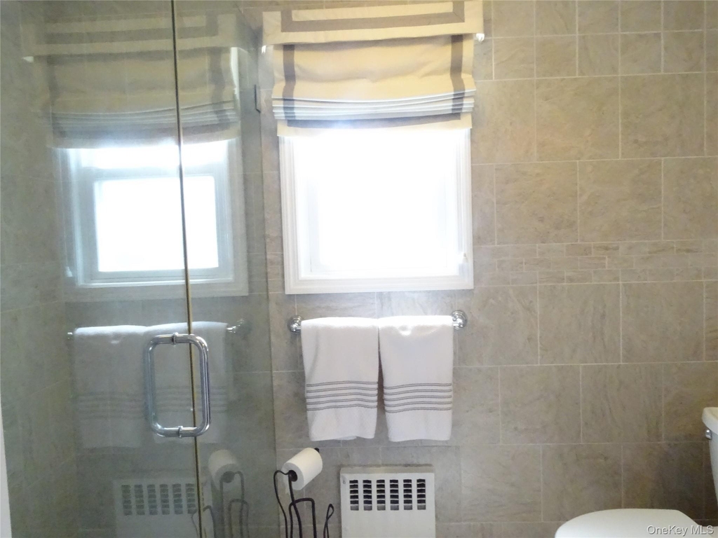 221 Grand Avenue - Photo 12