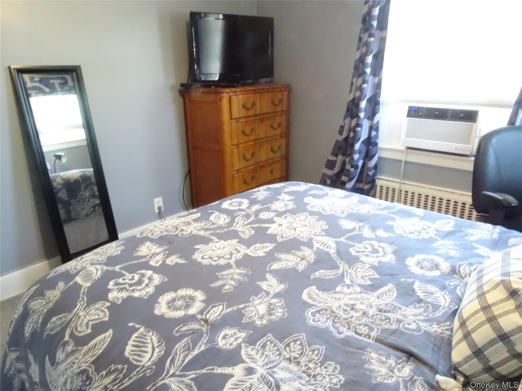 221 Grand Avenue - Photo 9