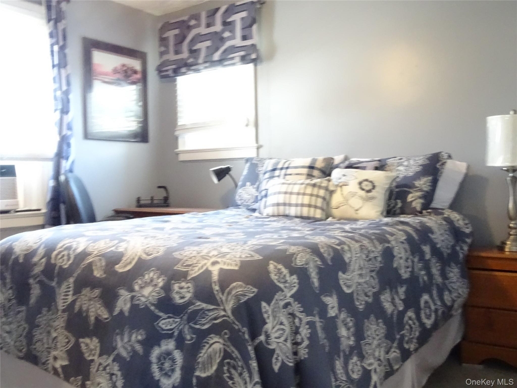 221 Grand Avenue - Photo 8