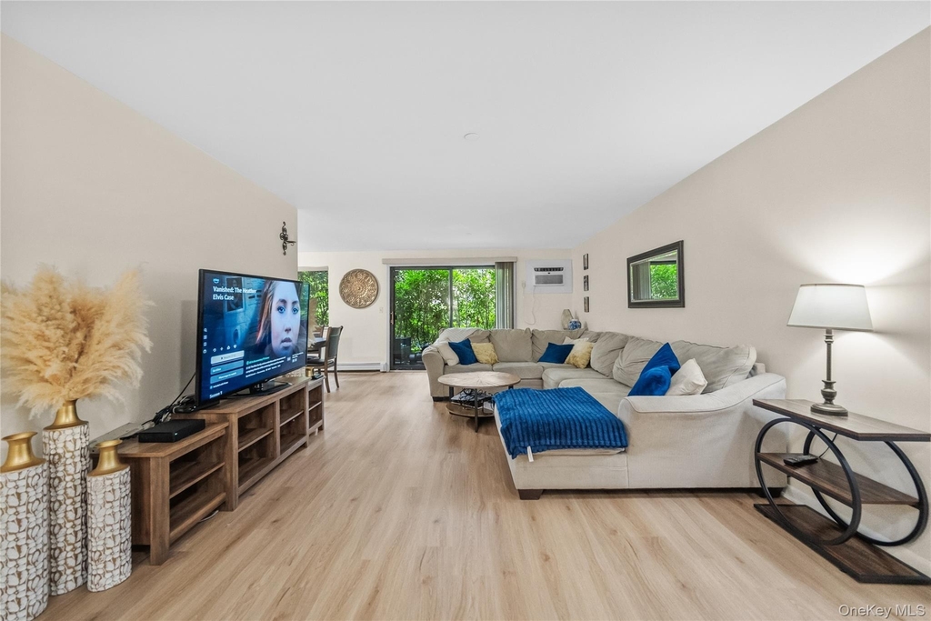 508 Central Park Avenue - Photo 2