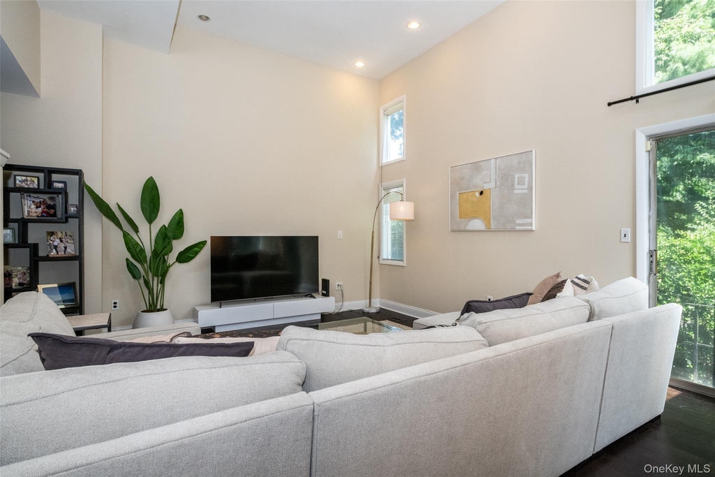 17 Edgewood Avenue - Photo 15
