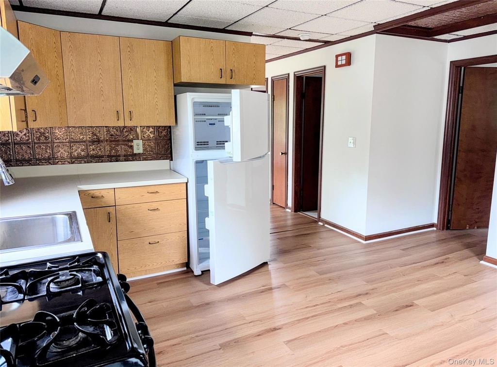 7 Grand Street - Photo 2