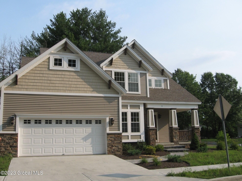 4 Outlook Avenue - Photo 0