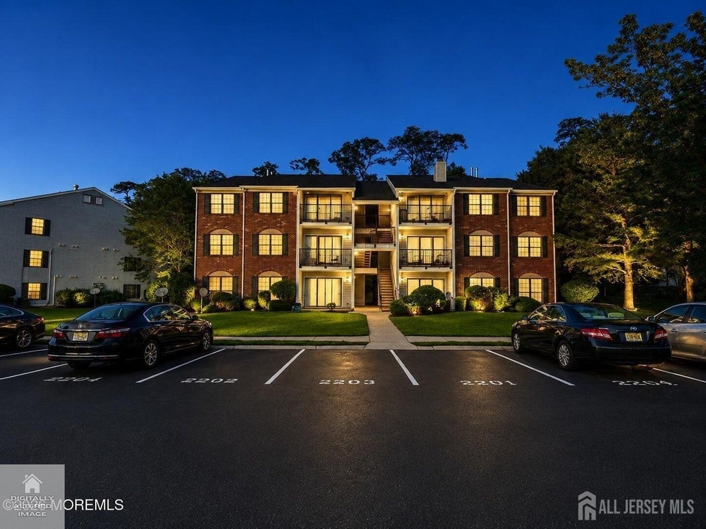 341 Danbury Lane - Photo 25