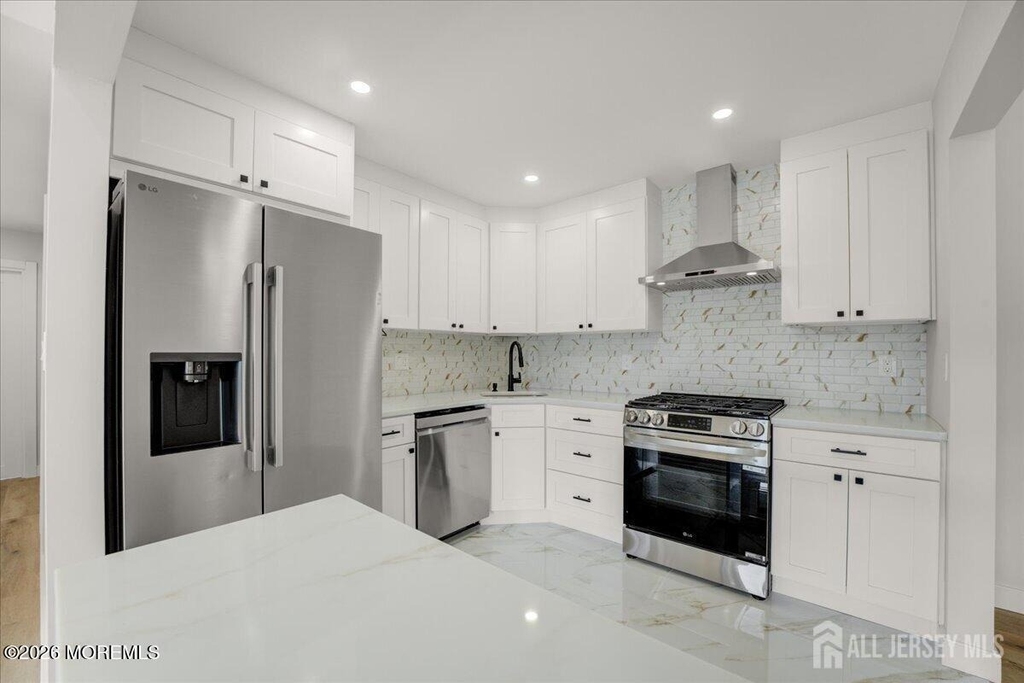 341 Danbury Lane - Photo 8