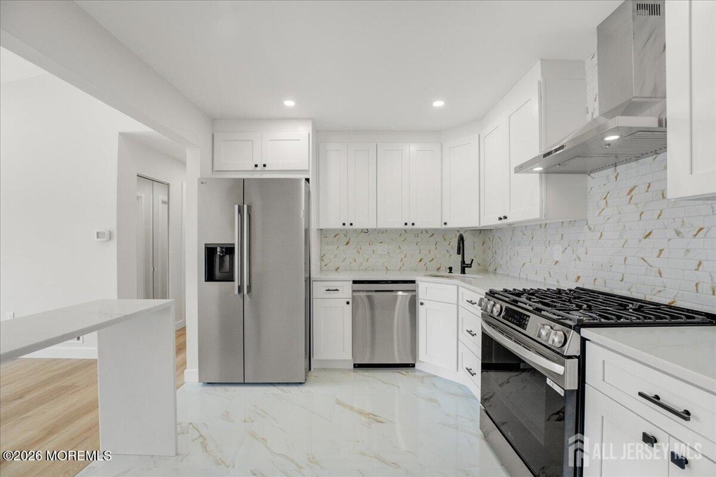 341 Danbury Lane - Photo 10
