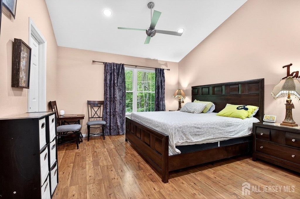64 Ashford Drive - Photo 14