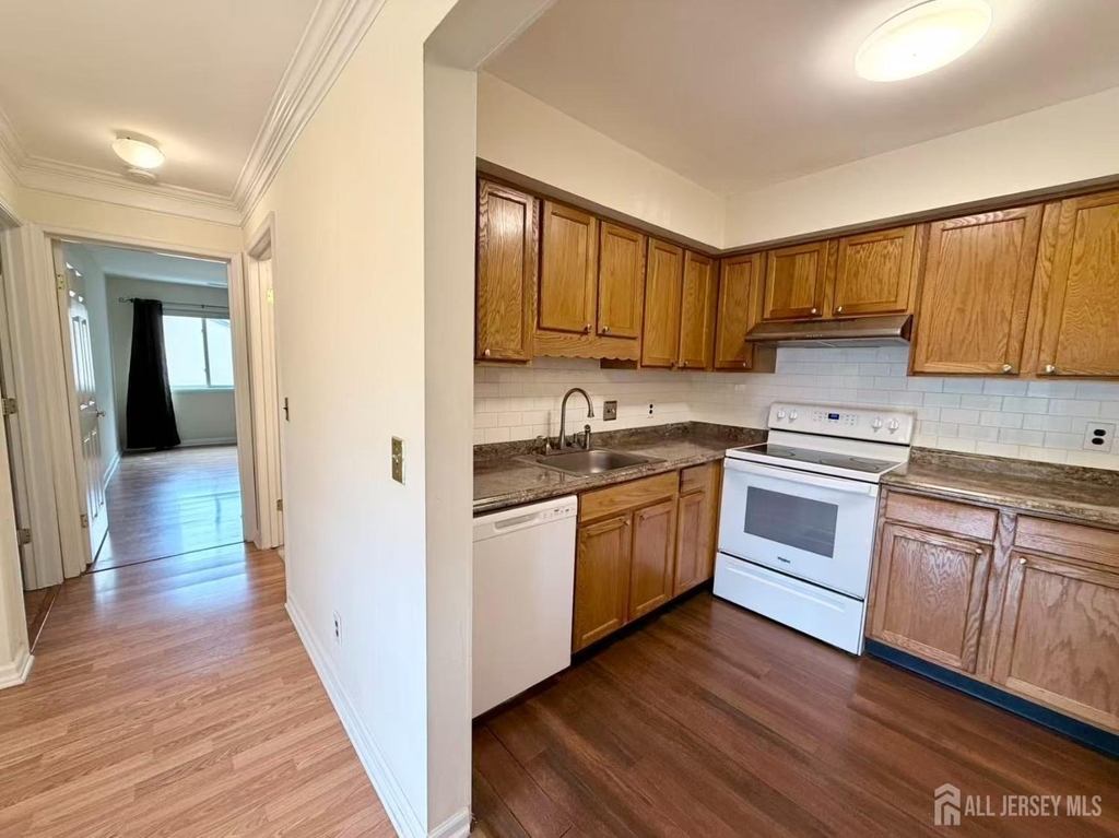 1306 Sayre Drive - Photo 21