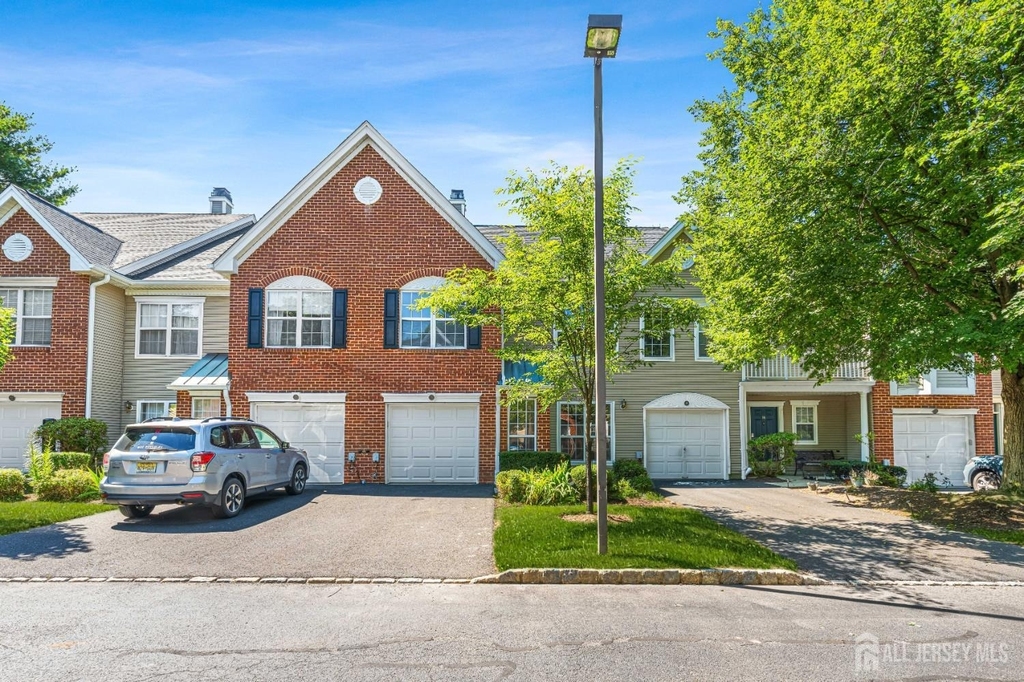 16 Lee Court - Photo 0