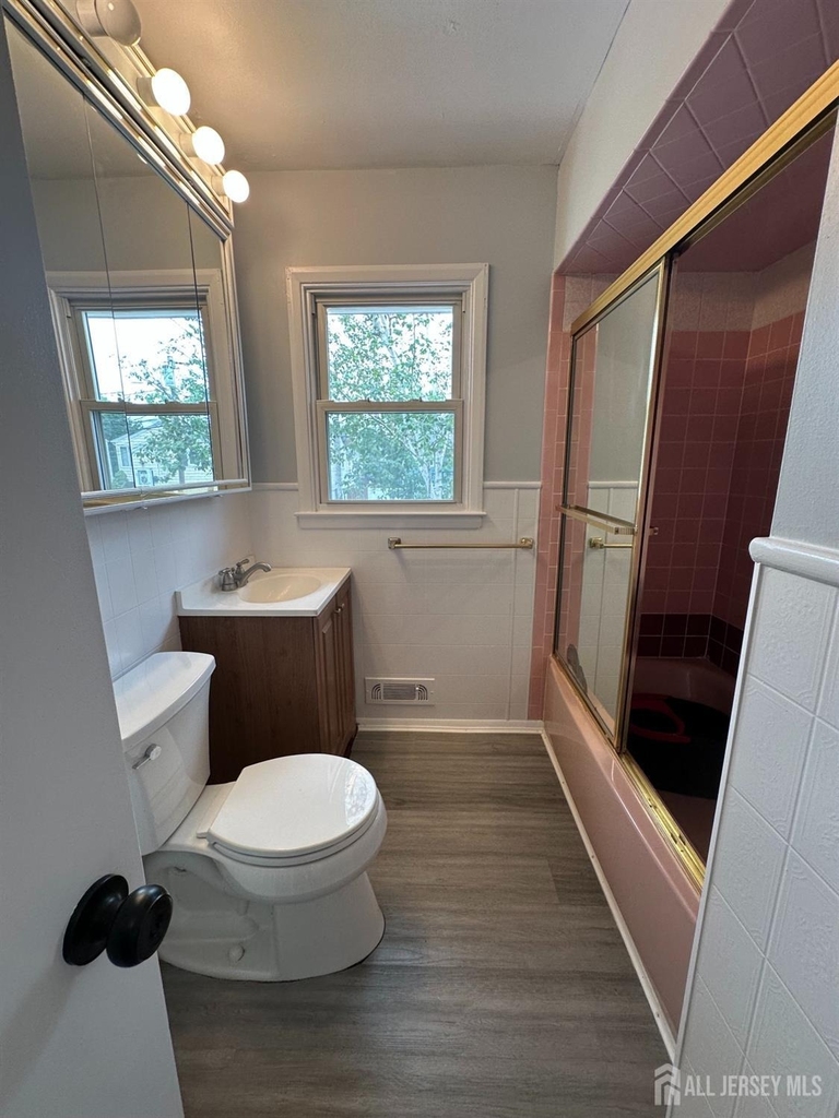 183 E Henry Place E - Photo 6