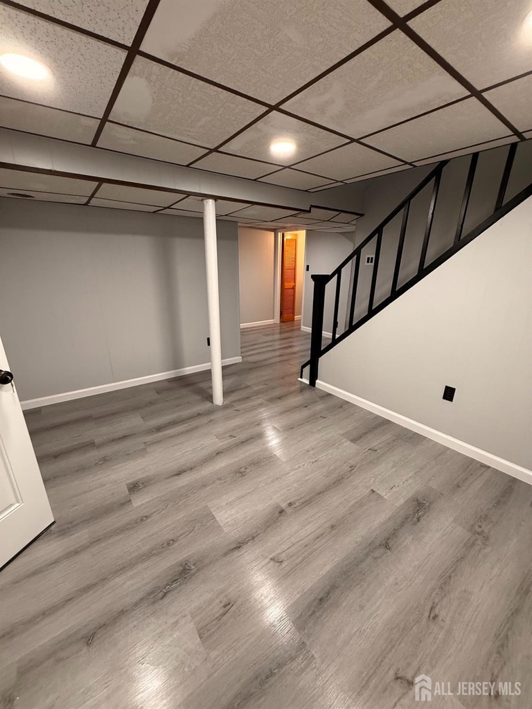 183 E Henry Place E - Photo 13