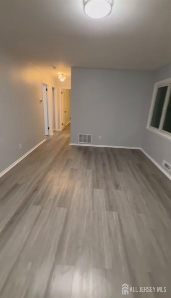 183 E Henry Place E - Photo 3